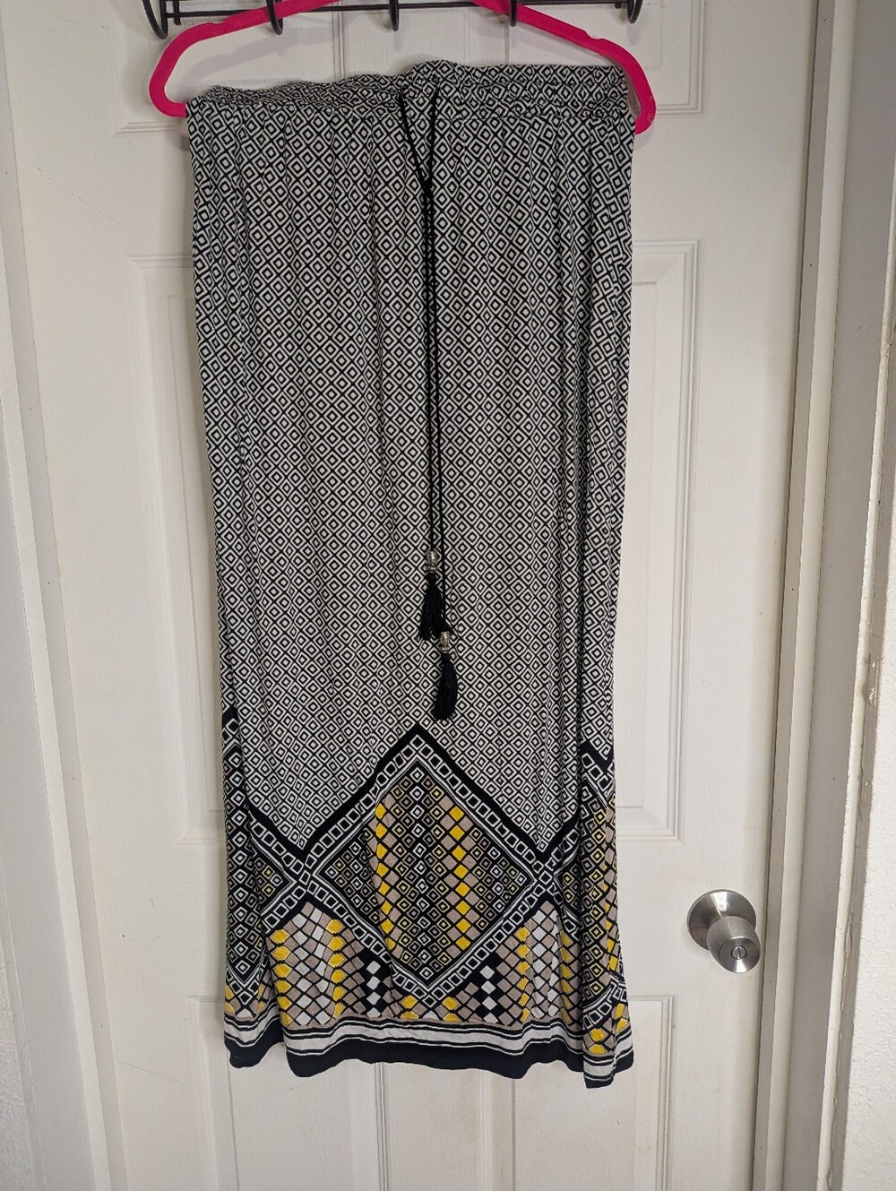 Cato women's black and yellow geometric print maxi skirt Size m